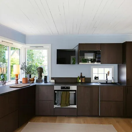 Architect-designed Townhouse With Roof Terrace