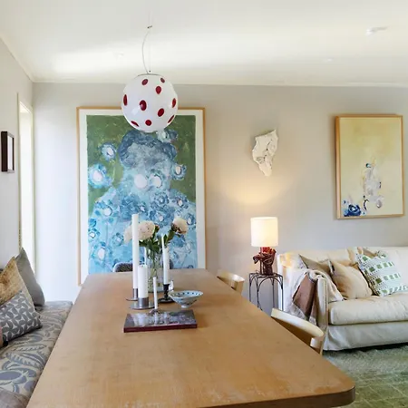 Ferienhaus Architect-designed Townhouse With Roof Terrace *