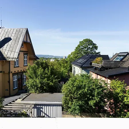 Architect-designed Townhouse With Roof Terrace *